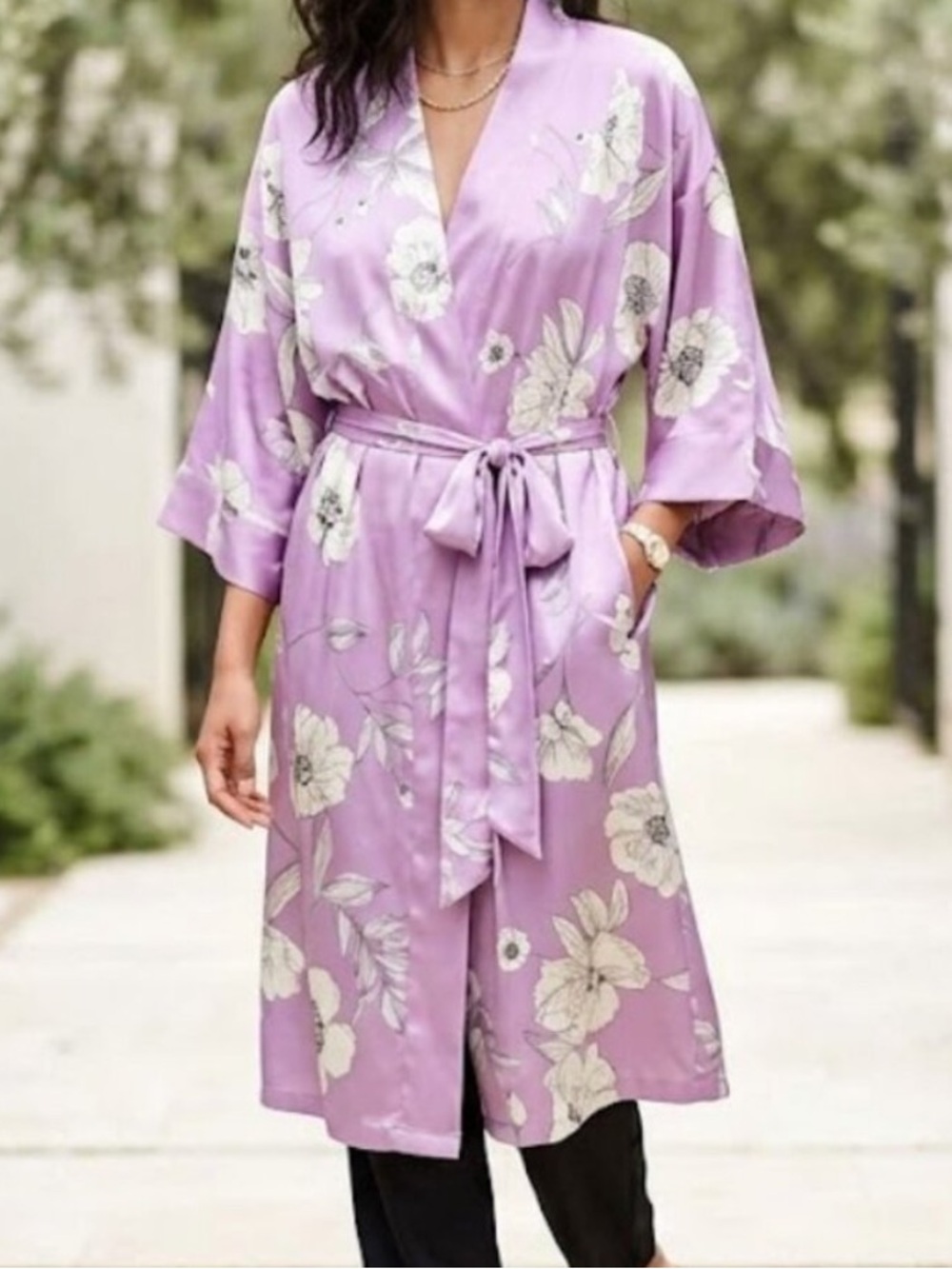 Victoria’s Secret purple floral satin kimono style midi robe XS